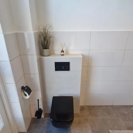 Appartement 21 *